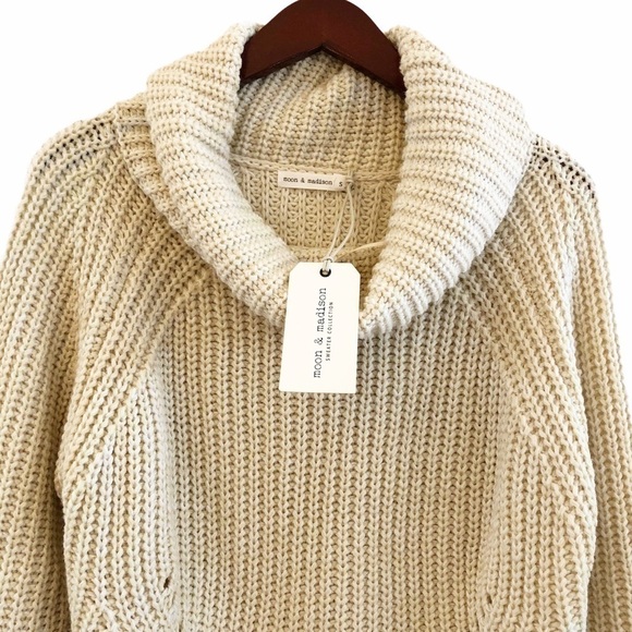 MOON & MADISON NWT Cropped Cowl Neck Knit Sweater Size Small in Cream - Picture 3 of 13